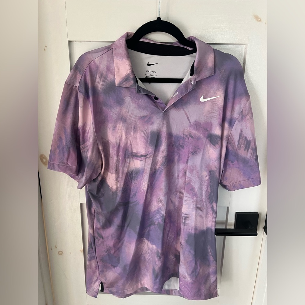 New without tags Nike men’s golf shirt size medium